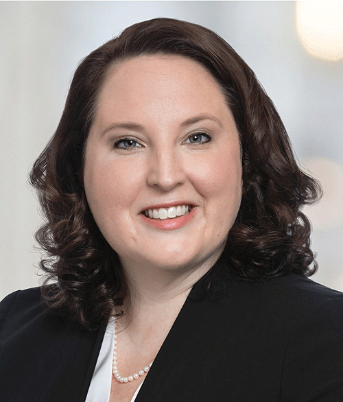 carrie uebel headshot